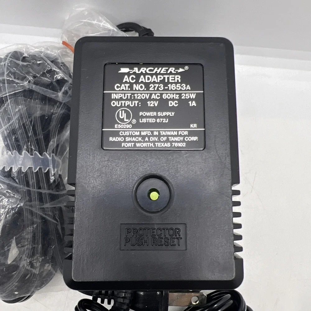 1989 Radio Shack‎ Archer 12V Adapter # 273-1653A 12 V DC 1 Amp Power Supply